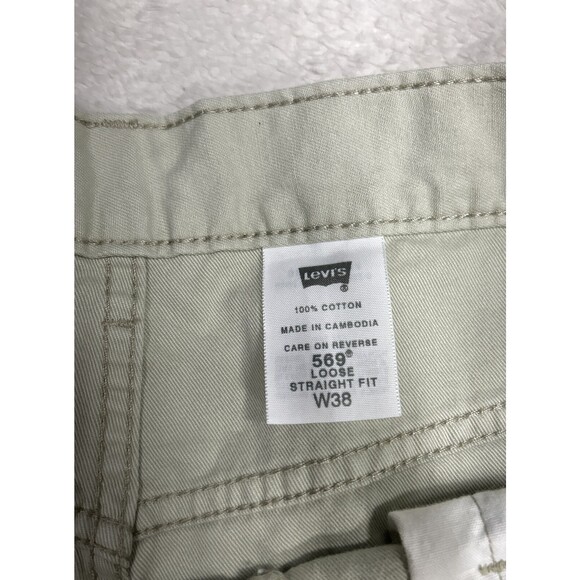 Levi's 569 Loose Fit Straight Leg Khaki Sand Tan Denim Jean Shorts Men's Size 38 - Picture 2 of 7